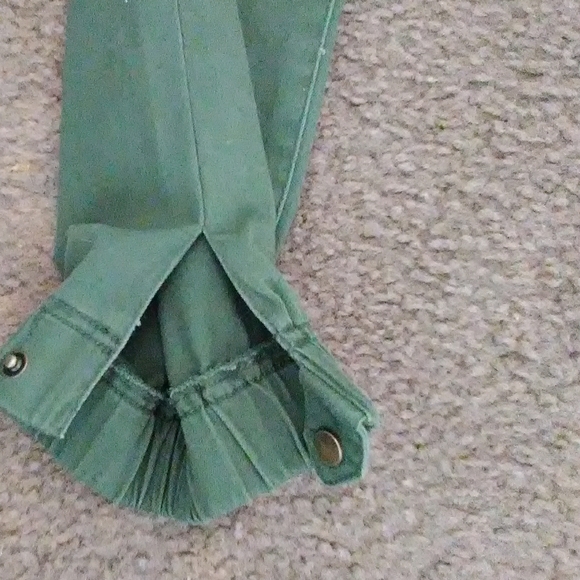 Pants - Picture 4 of 6